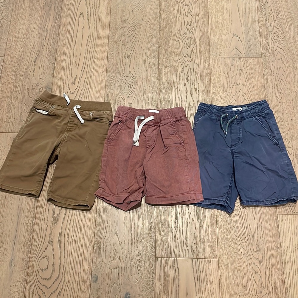 LOT - Old Navy boys shorts size 6-7